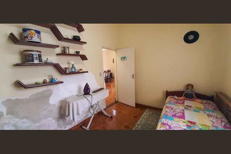 Casa à venda com 292m², 5 quartos e 4 vagas Casa à venda com 292m², 5 quartos e 4 vagasQuarto 3