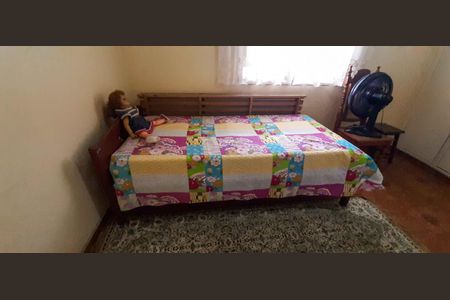 Casa à venda com 292m², 5 quartos e 4 vagas Casa à venda com 292m², 5 quartos e 4 vagasQuarto 3