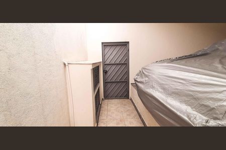 Casa à venda com 292m², 5 quartos e 4 vagas Casa à venda com 292m², 5 quartos e 4 vagasFachada da Casa