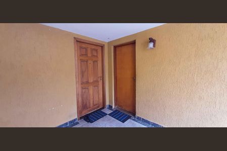 Casa à venda com 292m², 5 quartos e 4 vagas Casa à venda com 292m², 5 quartos e 4 vagasEntrada da Casa