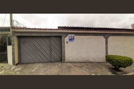 Casa à venda com 292m², 5 quartos e 4 vagas Casa à venda com 292m², 5 quartos e 4 vagasFachada da Casa