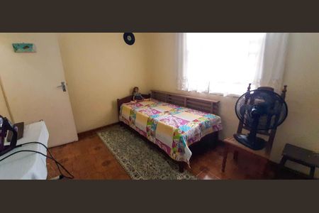 Casa à venda com 292m², 5 quartos e 4 vagas Casa à venda com 292m², 5 quartos e 4 vagasQuarto 3