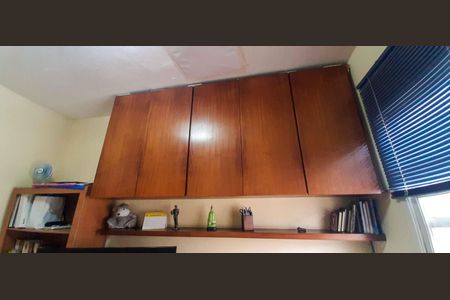 Casa à venda com 292m², 5 quartos e 4 vagas Casa à venda com 292m², 5 quartos e 4 vagasQuarto 1