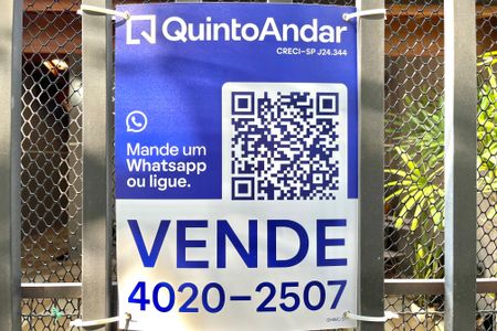 Casa à venda com 140m², 3 quartos e 2 vagas Casa à venda com 140m², 3 quartos e 2 vagasPlaquinha