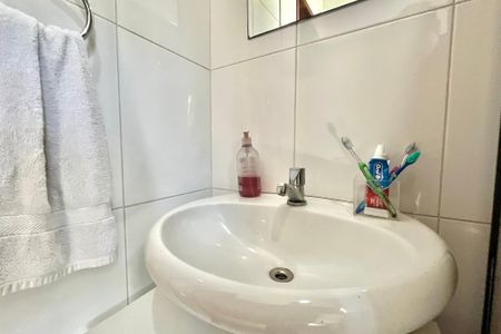 Casa à venda com 140m², 3 quartos e 2 vagas Casa à venda com 140m², 3 quartos e 2 vagasCozinha