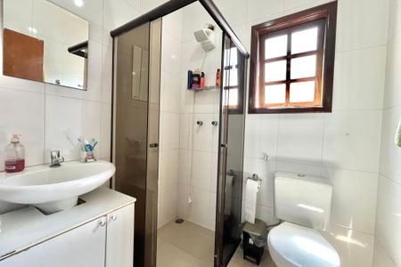 Casa à venda com 140m², 3 quartos e 2 vagas Casa à venda com 140m², 3 quartos e 2 vagasCozinha