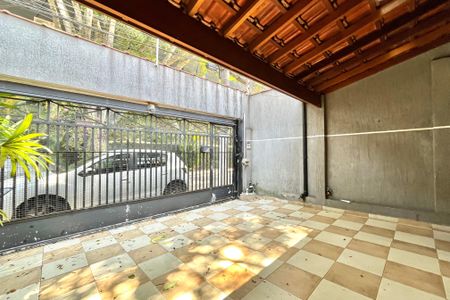 Casa à venda com 140m², 3 quartos e 2 vagas Casa à venda com 140m², 3 quartos e 2 vagasGaragem