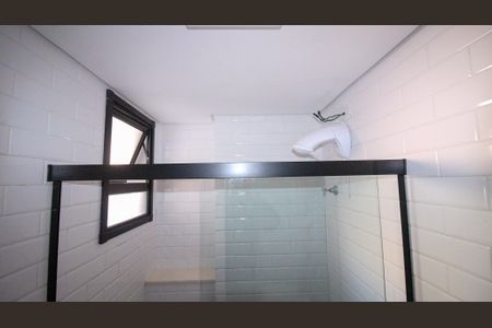 Banheiro de apartamento para alugar com 1 quarto, 29m² em Vila Celeste, São Paulo