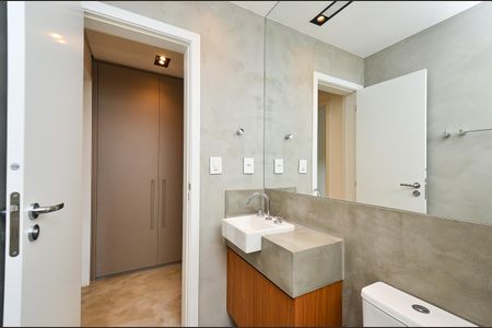 Apartamento à venda com 78m², 2 quartos e 2 vagas Apartamento à venda com 78m², 2 quartos e 2 vagasBanheiro social