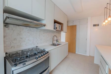 Apartamento à venda com 120m², 4 quartos e 1 vagaCozinha