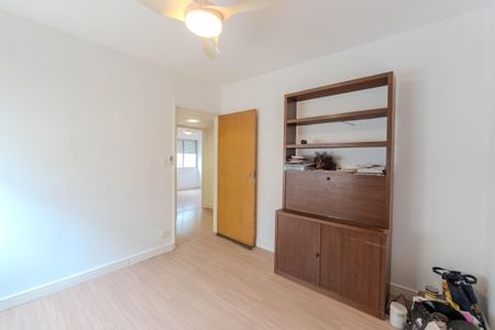 Apartamento à venda com 120m², 4 quartos e 1 vagaQuarto 2