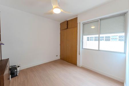 Apartamento à venda com 120m², 4 quartos e 1 vagaQuarto 2