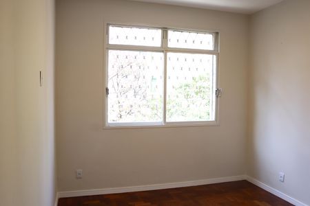 Apartamento à venda com 140m², 4 quartos e 1 vagaQuarto 2