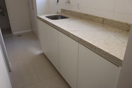 Apartamento à venda com 140m², 4 quartos e 1 vaga Área de serviço