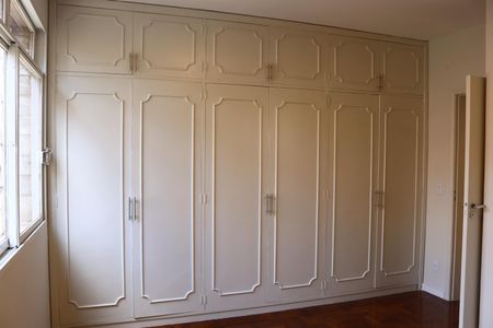 Apartamento à venda com 140m², 4 quartos e 1 vagaSuite