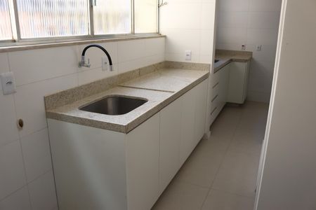 Apartamento à venda com 140m², 4 quartos e 1 vagaÁrea de serviço