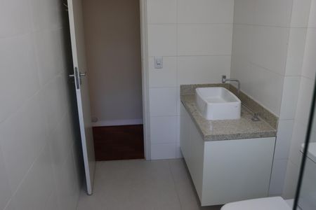 Apartamento à venda com 140m², 4 quartos e 1 vagaBanheiro Social
