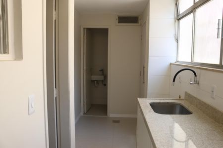 Apartamento à venda com 140m², 4 quartos e 1 vagaÁrea de serviço