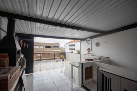 Casa à venda com 150m², 3 quartos e 2 vagasÁrea de Serviço
