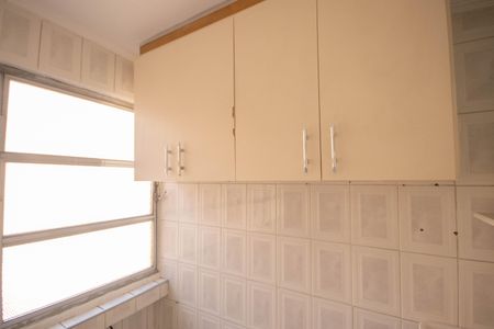 Apartamento à venda com 68m², 2 quartos e sem vagaÁrea de Serviço