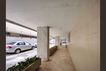 Apartamento à venda com 110m², 3 quartos e 1 vagaFachada