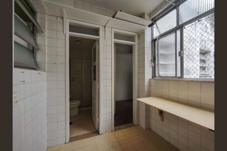 Apartamento à venda com 110m², 3 quartos e 1 vagaÁrea de Serviço