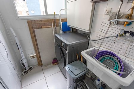 Apartamento à venda com 67m², 2 quartos e 1 vagaÁrea de serviço
