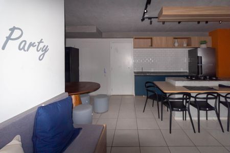 Apartamento para alugar com 35m², 2 quartos e sem vaga Apartamento para alugar com 35m², 2 quartos e sem vagaÁrea comum - Salão de festas