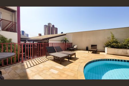 Apartamento à venda com 86m², 3 quartos e 2 vagas Apartamento à venda com 86m², 3 quartos e 2 vagasÁrea comum - Piscina