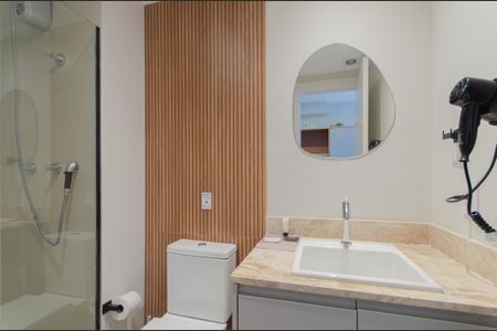 Banheiro de kitnet/studio para alugar com 1 quarto, 25m² em Vila Mariana, São Paulo