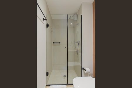 Banheiro de kitnet/studio para alugar com 1 quarto, 25m² em Vila Mariana, São Paulo