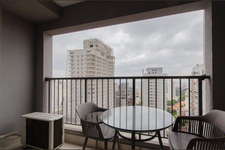 Studio para alugar com 25m², 1 quarto e sem vaga Studio para alugar com 25m², 1 quarto e sem vagaVaranda