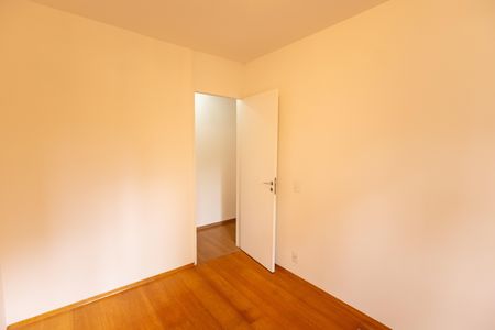 Quarto 2 de apartamento para alugar com 3 quartos, 74m² em Vila Sofia, São Paulo