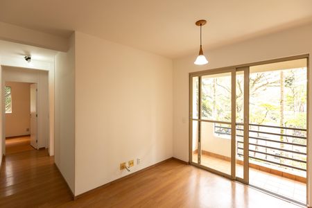 Sala de apartamento para alugar com 3 quartos, 74m² em Vila Sofia, São Paulo