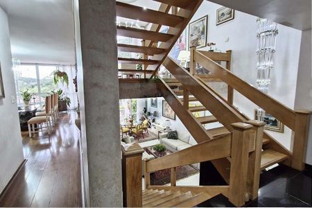 Casa à venda com 4 quartos, 290m² em Vila Progredior, São Paulo