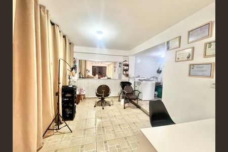 Casa à venda com 2 quartos, 150m² em Jardim Leonor Mendes de Barros, São Paulo