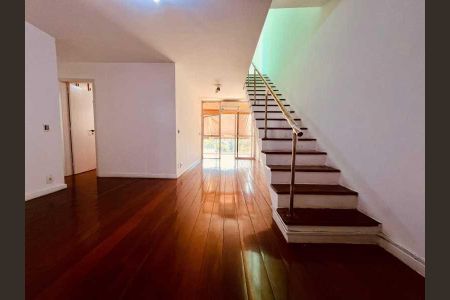 Apartamento à venda com 214m², 4 quartos e 1 vaga