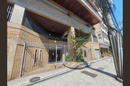 Apartamento à venda com 214m², 4 quartos e 1 vaga