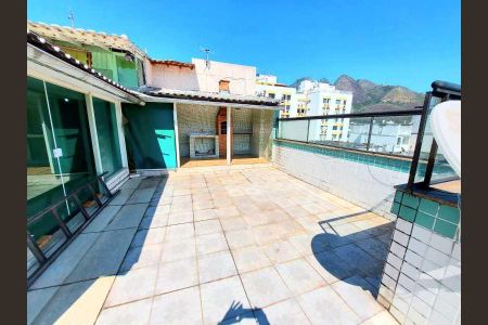 Apartamento à venda com 214m², 4 quartos e 1 vaga