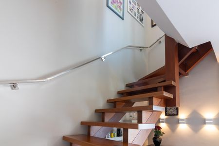 Apartamento à venda com 256m², 2 quartos e 3 vagasEscadas