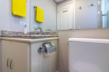 Apartamento à venda com 256m², 2 quartos e 3 vagasBanheiro da Suíte 1