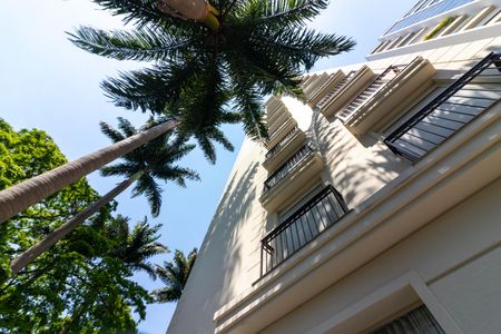 Apartamento à venda com 256m², 2 quartos e 3 vagasFachada 