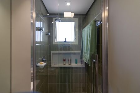 Apartamento à venda com 256m², 2 quartos e 3 vagasBanheiro da Suíte 2 