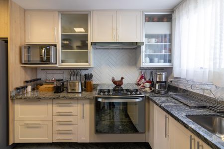 Apartamento à venda com 256m², 2 quartos e 3 vagasCozinha