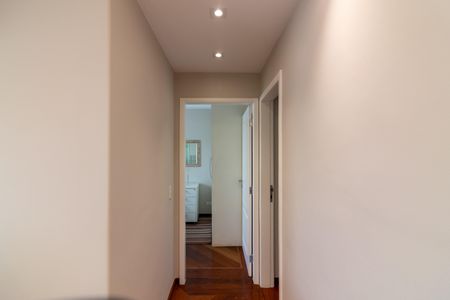 Apartamento à venda com 256m², 2 quartos e 3 vagasCorredor