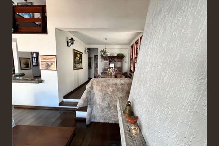 Casa à venda com 4 quartos, 339m² em Santo Amaro, São Paulo