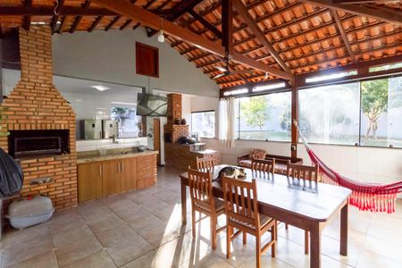 Casa para alugar com 1000m², 4 quartos e 6 vagasÁrea gourmet