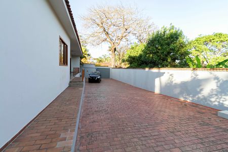 Casa para alugar com 1000m², 4 quartos e 6 vagasGaragem