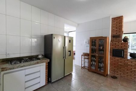 Casa para alugar com 1000m², 4 quartos e 6 vagasCozinha