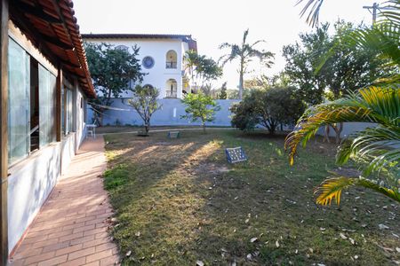 Casa para alugar com 1000m², 4 quartos e 6 vagasQuintal